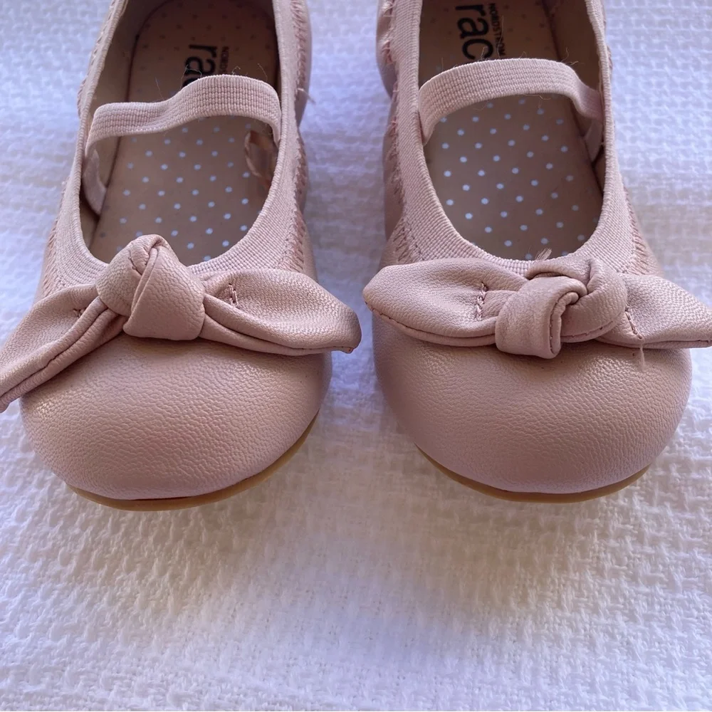 Nordstrom Rack  Pink powder Kids Shoes Size 10M